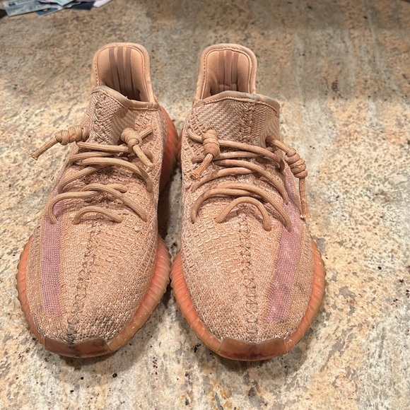 Yeezy Boost V2 Clay Mens shoes main image 9